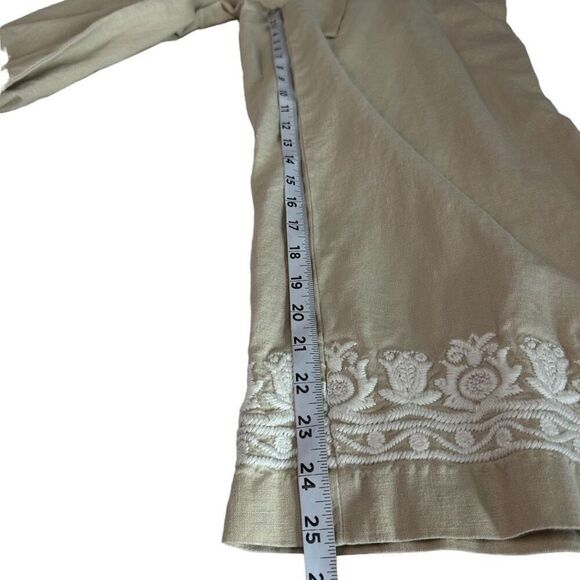 Talbots Tan Linen Blend Boho Embroidered Capri Pants Womens 14 Casual Summer - Picture 9 of 9